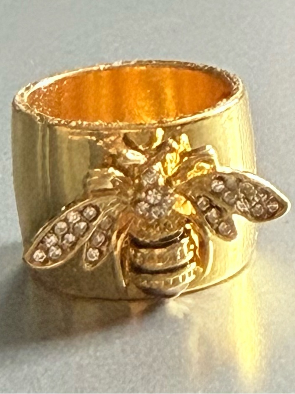 🐝 Gold Tone Bee Statement Ring with Rhinestone Accents - Picture 2 of 11